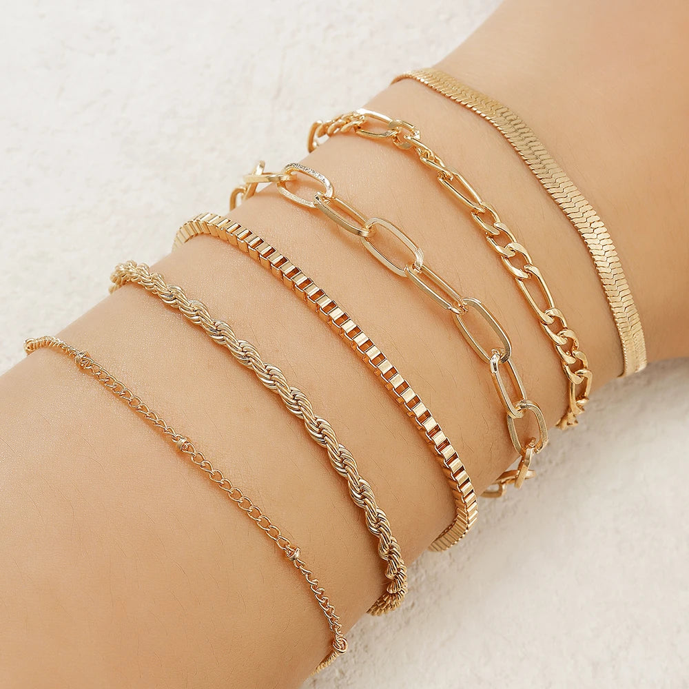 Fashionable Snake Imitation Gemstone Bangle