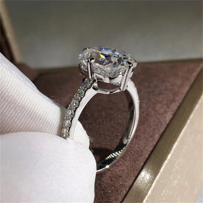 3 Carats Moissanite Gemstone Ring
