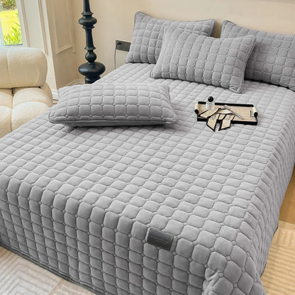 Luxury Velvet Quilt Set