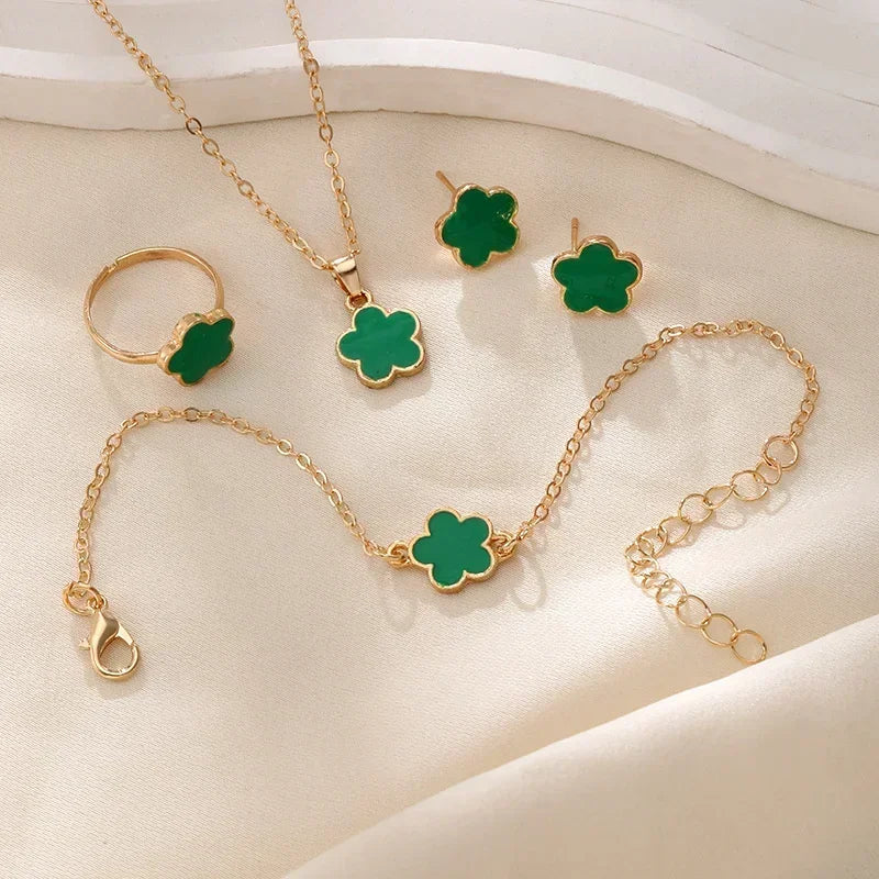 Romantic 5 Flower Petal Pendant Necklace Set