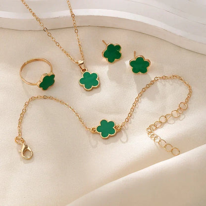 Romantic 5 Flower Petal Pendant Necklace Set
