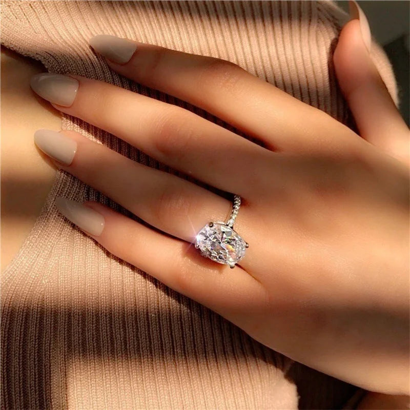 3 Carats Moissanite Gemstone Ring