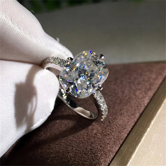 3 Carats Moissanite Gemstone Ring
